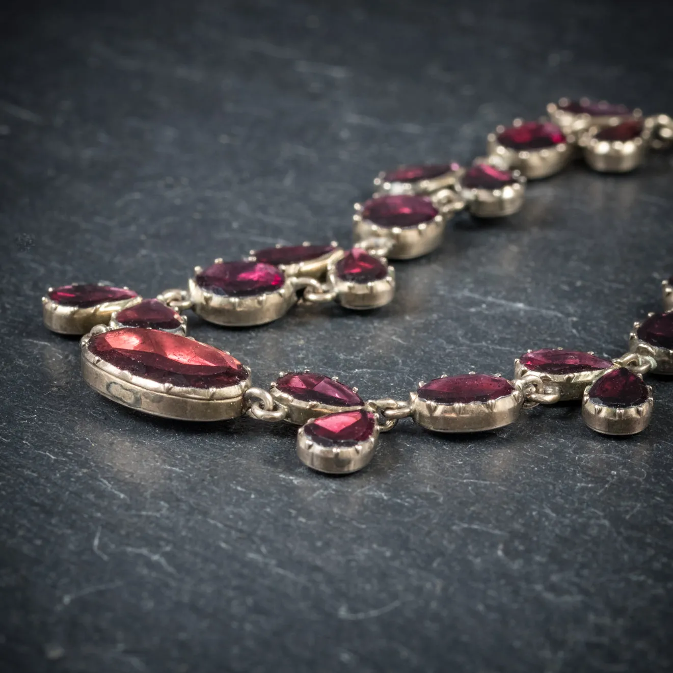 Antique Georgian 18ct Gold Flat Cut Garnet Riviere Necklace Circa 1790