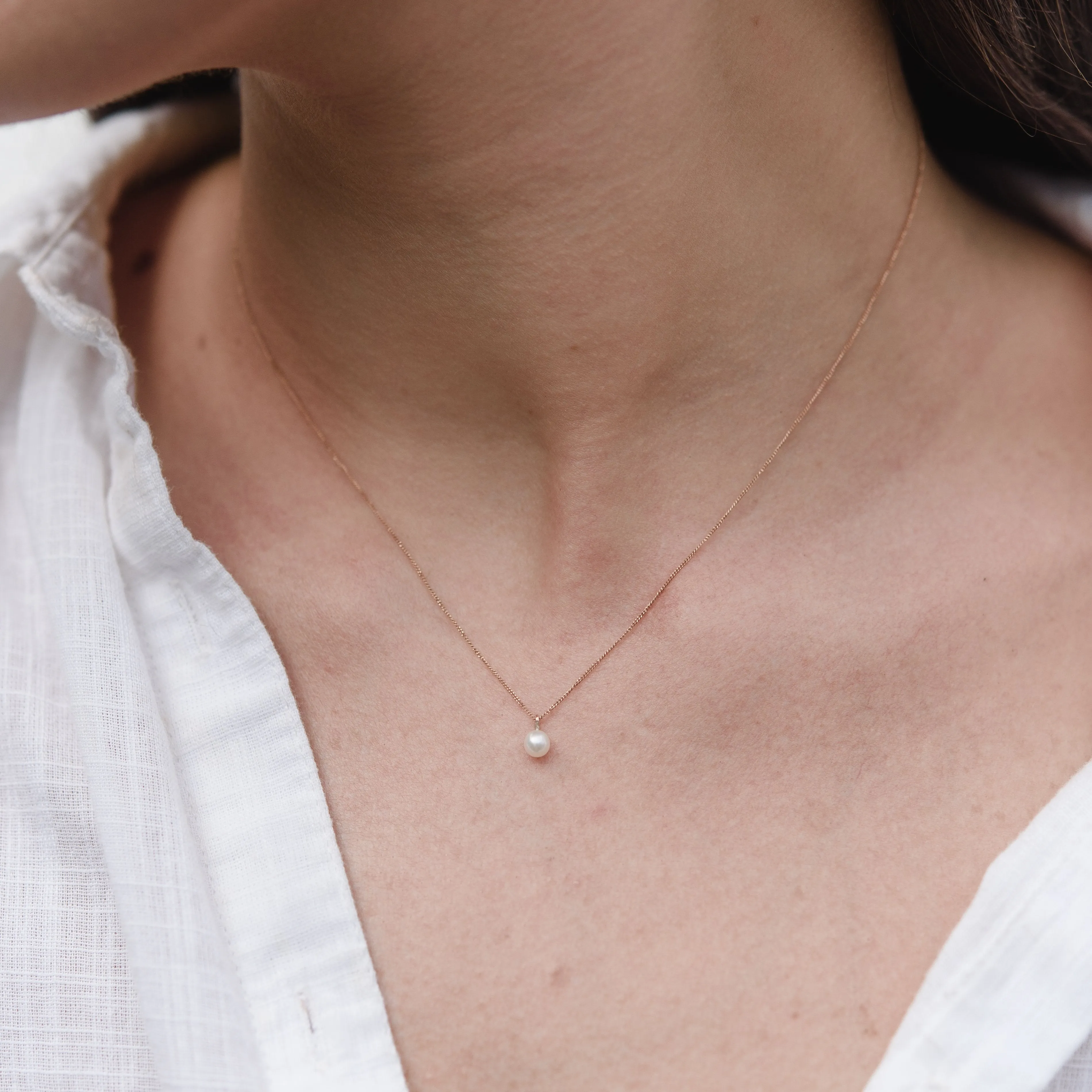 Petit Pearl Necklace, Gold