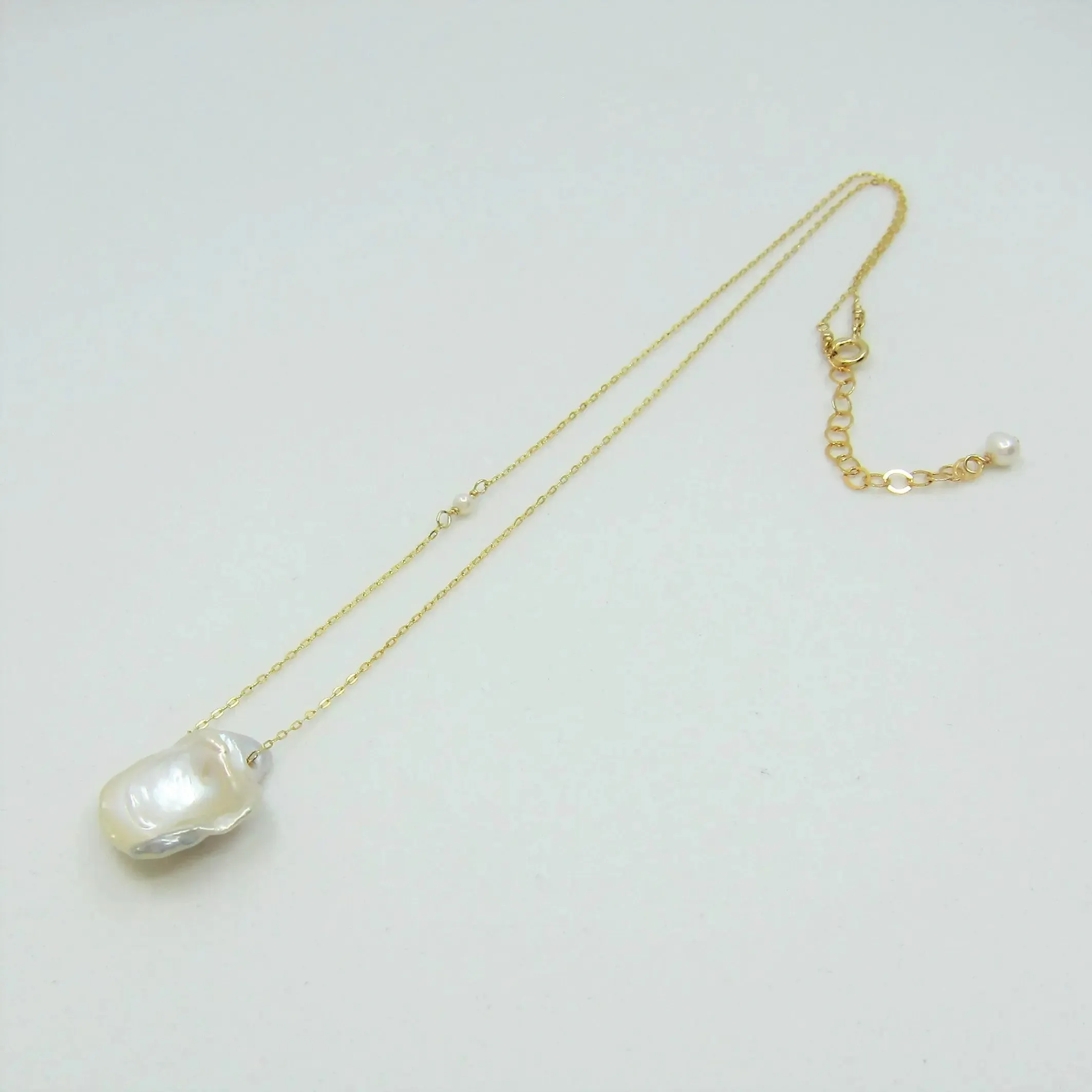 Solo Keishi Pearl Necklace